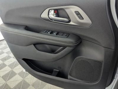 2026 Chrysler Pacifica — photo 27 view