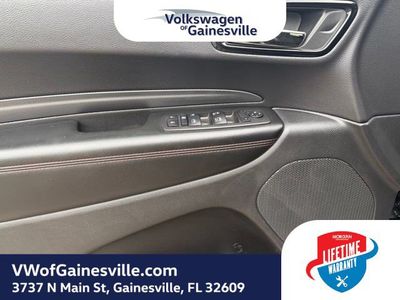 2025 Dodge Durango - Photo 17