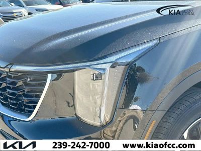 2026 Kia Sorento — photo 8 view