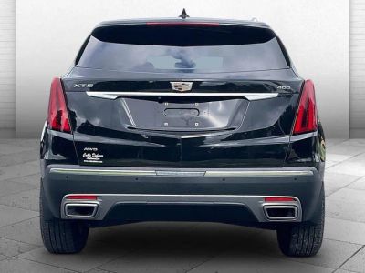 2020 Cadillac XT5 — rear three-quarter view