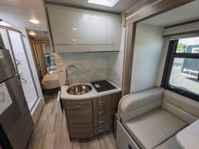 2026 Thor Motor Coach DELANO — photo 11 view