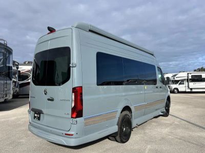 2027 Grech RV STRADA-ION - Photo 30