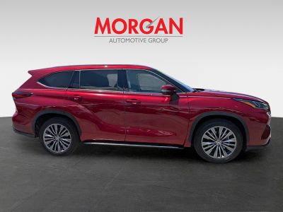 2021 Toyota Highlander — rear three-quarter view