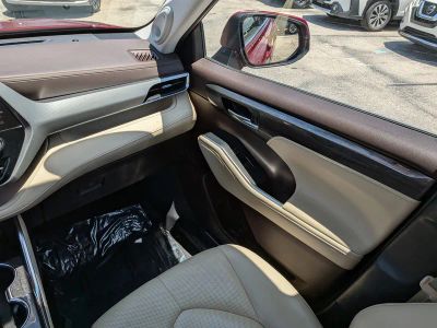 2021 Toyota Highlander — photo 20 view