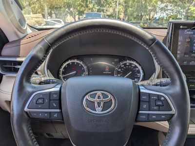 2021 Toyota Highlander — photo 28 view