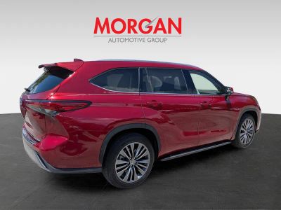 2021 Toyota Highlander — interior view