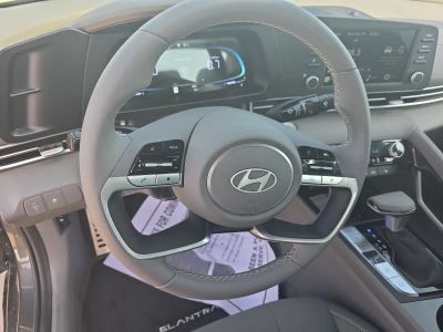 2026 Hyundai Elantra — photo 19 view