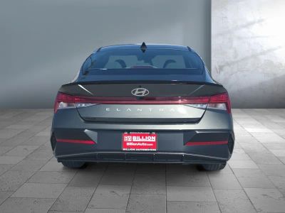2026 Hyundai Elantra — detail view