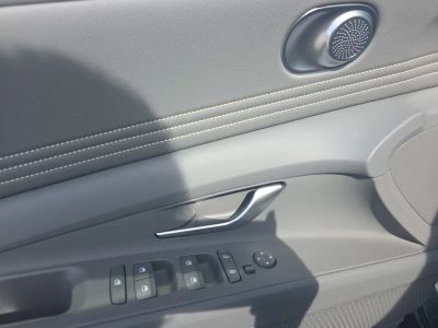 2026 Hyundai Elantra — photo 20 view