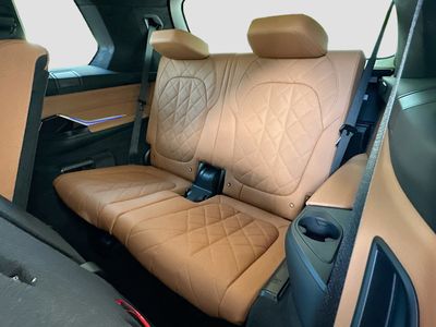 2023 BMW X7 - Photo 28