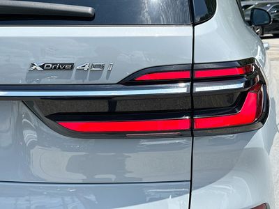 2023 BMW X7 - Photo 33