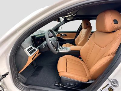 2025 BMW 3 Series — photo 18 view