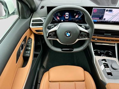 2025 BMW 3 Series — photo 19 view