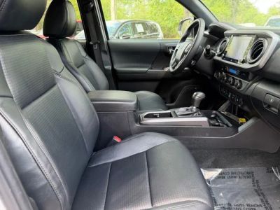 2023 Toyota Tacoma — photo 9 view