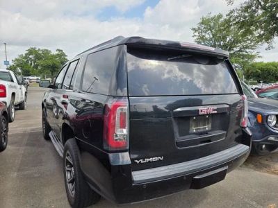 2017 GMC Yukon — interior view