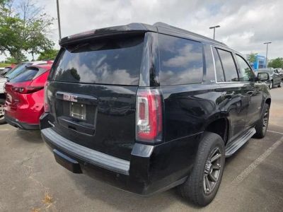 2017 GMC Yukon — side profile view