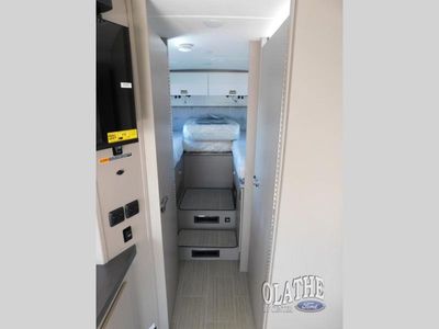2027 Winnebago VIEW - Photo 7