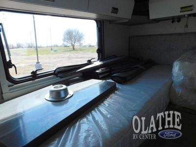 2027 Winnebago VIEW - Photo 9