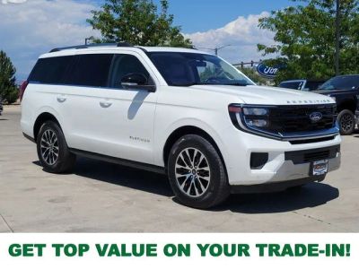 2025 Ford Expedition Platinum in White Metallic — front three-quarter view