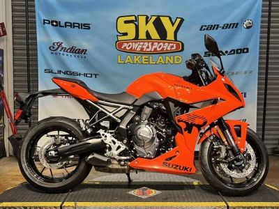 2026 Suzuki GSX-8R — front three-quarter view