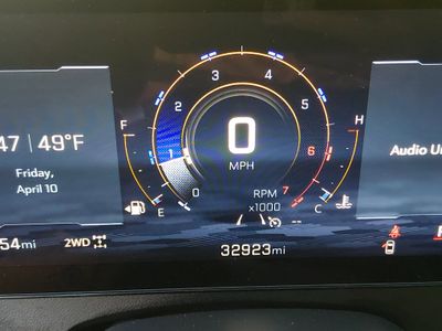 2025 Chevrolet Traverse - Photo 14