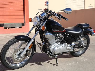 2025 Yamaha V Star 250 - Photo 2