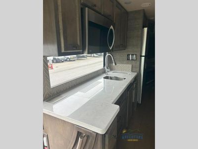 2023 Tiffin Motorhomes Open Road Allegro UA - Photo 11
