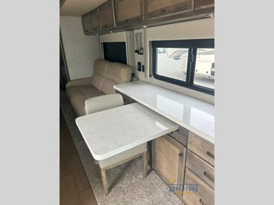 2023 Tiffin Motorhomes Open Road Allegro UA - Photo 12
