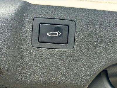 2018 Hyundai Santa Fe — photo 14 view