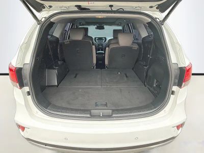 2018 Hyundai Santa Fe — photo 12 view