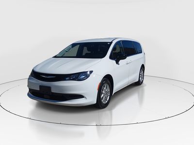 2024 Chrysler Voyager - Photo 3