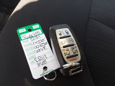 2024 Chrysler Voyager - Photo 15