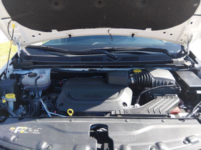 2024 Chrysler Voyager - Photo 9