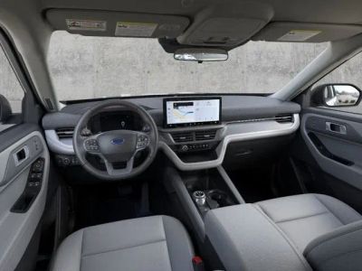 2026 Ford Explorer — photo 9 view