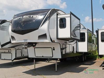 2022 Grand Design Reflection — rear three-quarter view