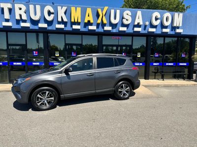 2017 Toyota RAV4 - Photo 5