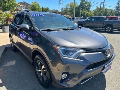 2017 Toyota RAV4 - Photo 4