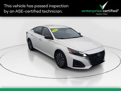 2025 Nissan Altima - Photo 1