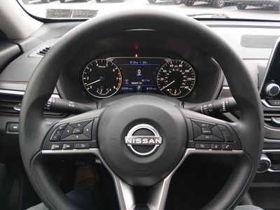 2025 Nissan Altima - Photo 14