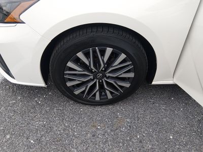 2025 Nissan Altima - Photo 10