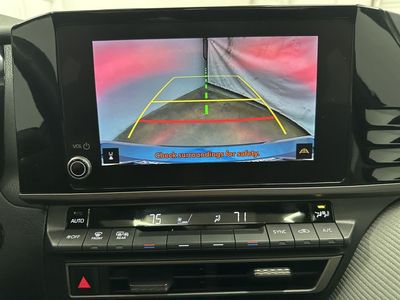 2025 Toyota Camry — photo 14 view