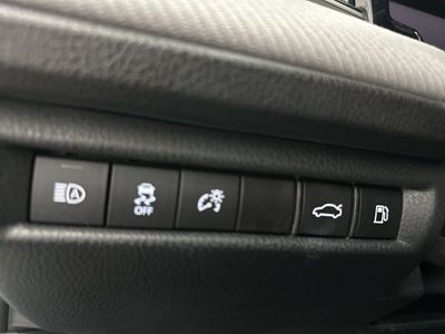 2025 Toyota Camry — photo 15 view