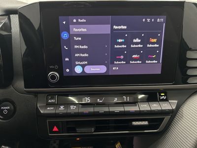2025 Toyota Camry — photo 13 view