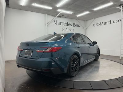 2025 Toyota Camry — photo 8 view