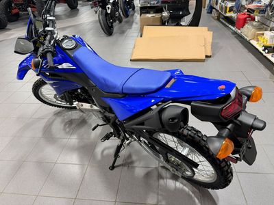 2026 Yamaha WR125R - Photo 3