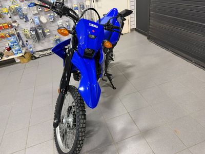 2026 Yamaha WR125R - Photo 2