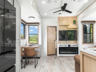 2026 Forest River Sierra - Photo 41