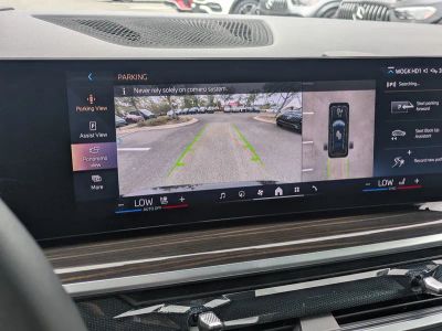 2025 BMW X7 — photo 21 view