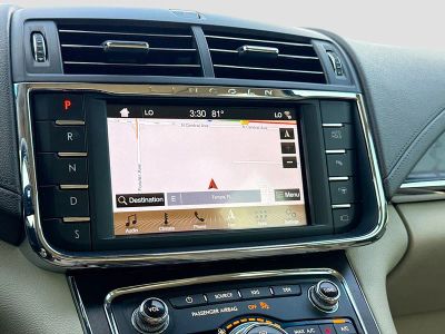 2018 Lincoln Continental — photo 30 view