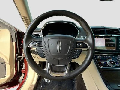 2018 Lincoln Continental — photo 37 view